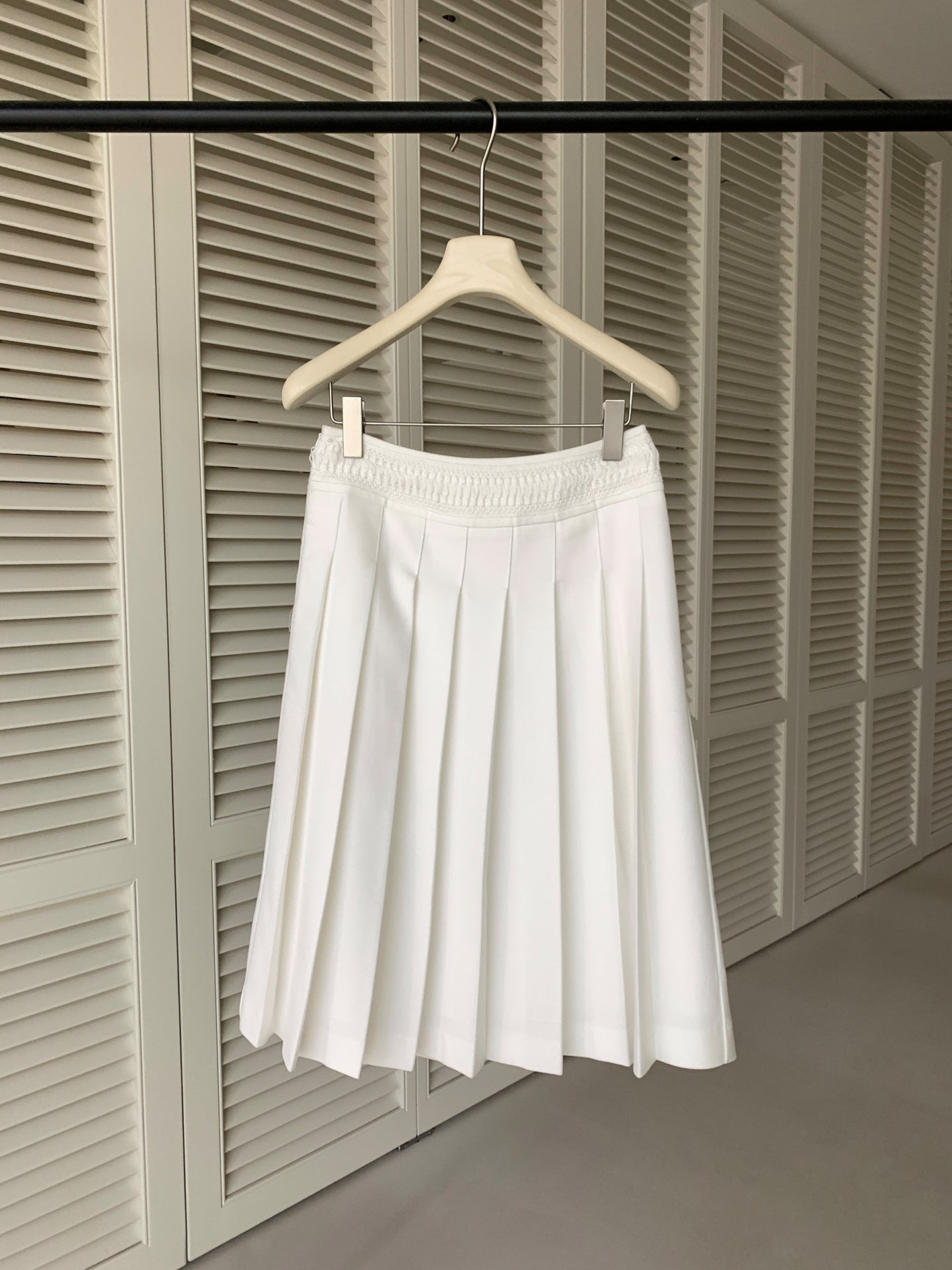 White High - Waisted Pleated Midi Skirt, Simple and Elegant Elastic - Waist Midi Skirt (Sizes S - XL)